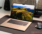 Le MacBook Air pourrait être le dernier des appareils mobiles de Apple à recevoir un écran OLED. (Source de l'image : Notebookcheck)